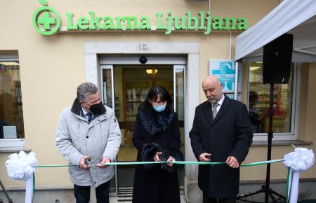 OTVORITEV LEKARNE CERKNICA 36 FOTO LJUBO VUKELIČ